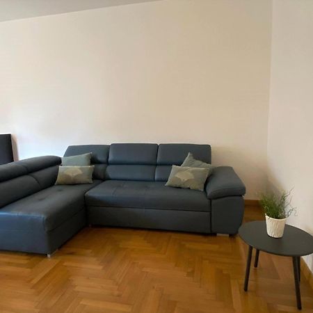 The Little Duck - Modern Apartment With Balcony Como Eksteriør billede