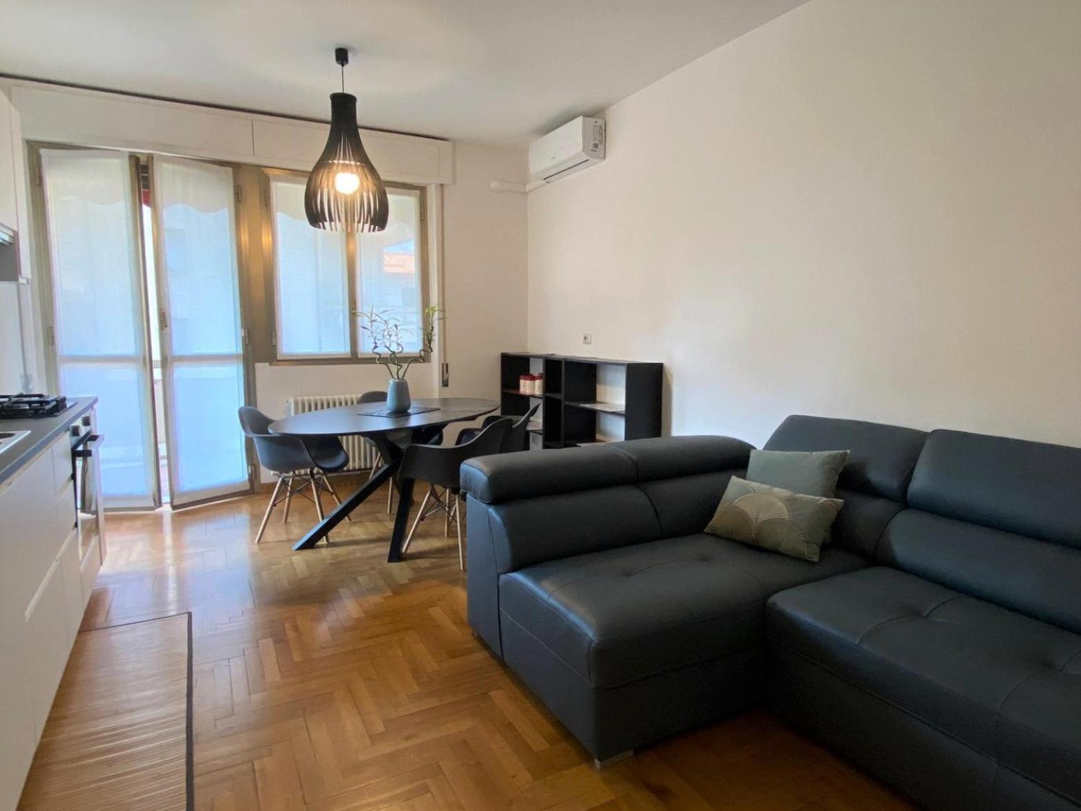 The Little Duck - Modern Apartment With Balcony Como Eksteriør billede