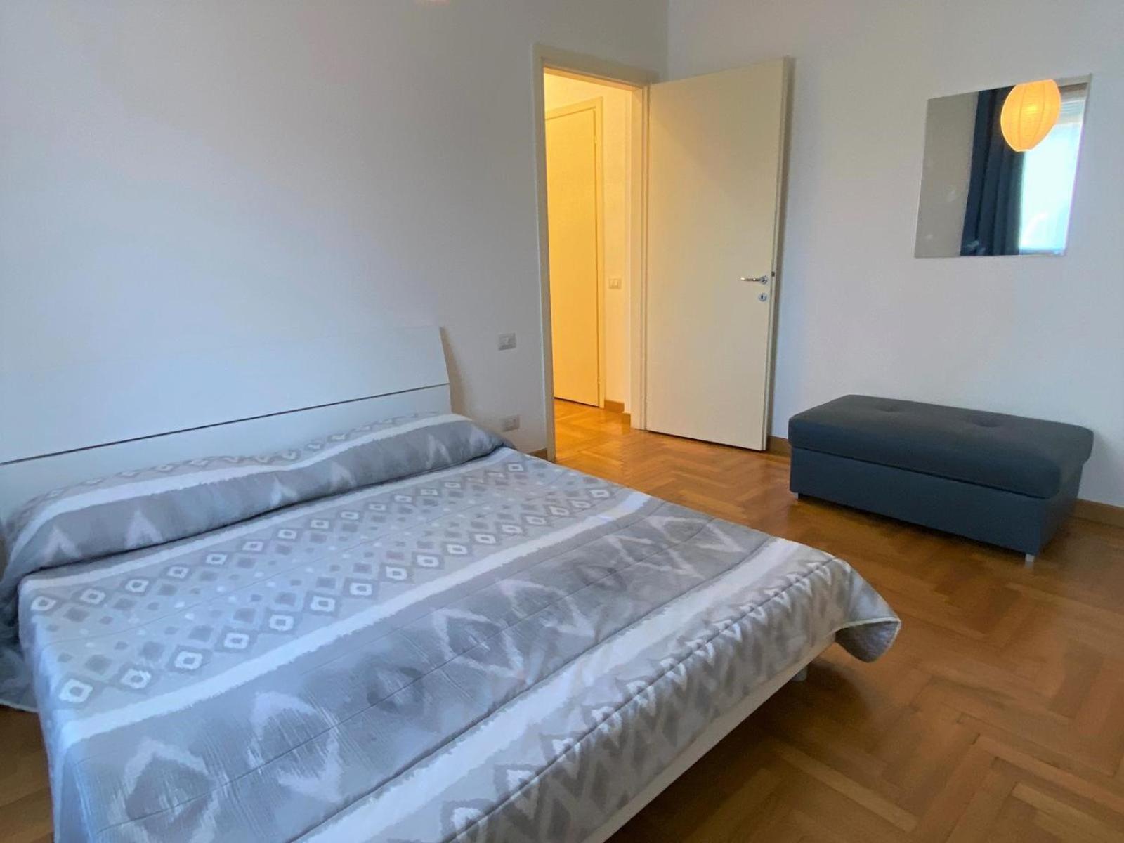 The Little Duck - Modern Apartment With Balcony Como Eksteriør billede